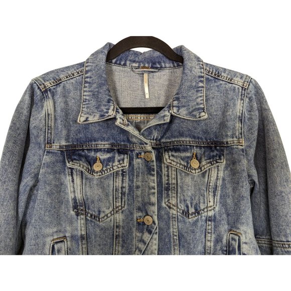 Free People long sleeve denim Distressed  jacket size M - Picture 3 of 7